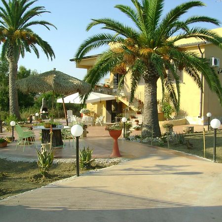 Villa Dei Giardini San Leone Bagian luar foto