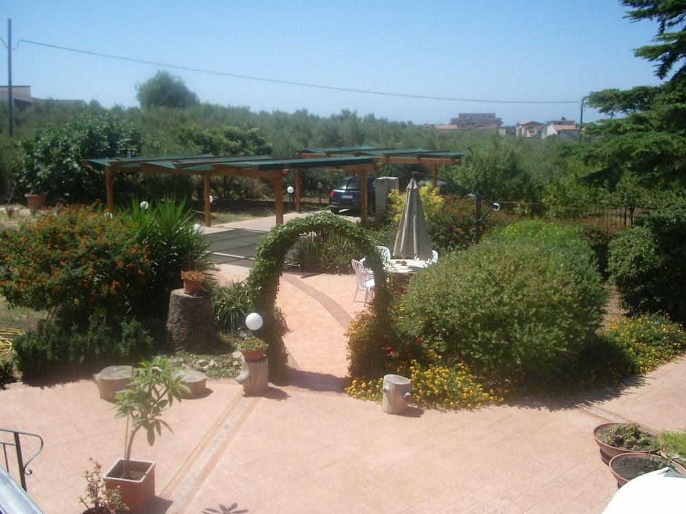 Villa Dei Giardini San Leone Bagian luar foto